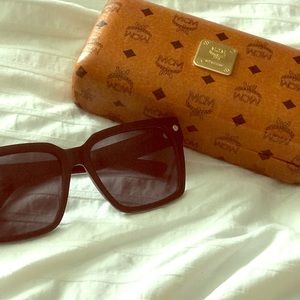 MCM SUNGLASSES W CASE AND CLEANING CLOTH